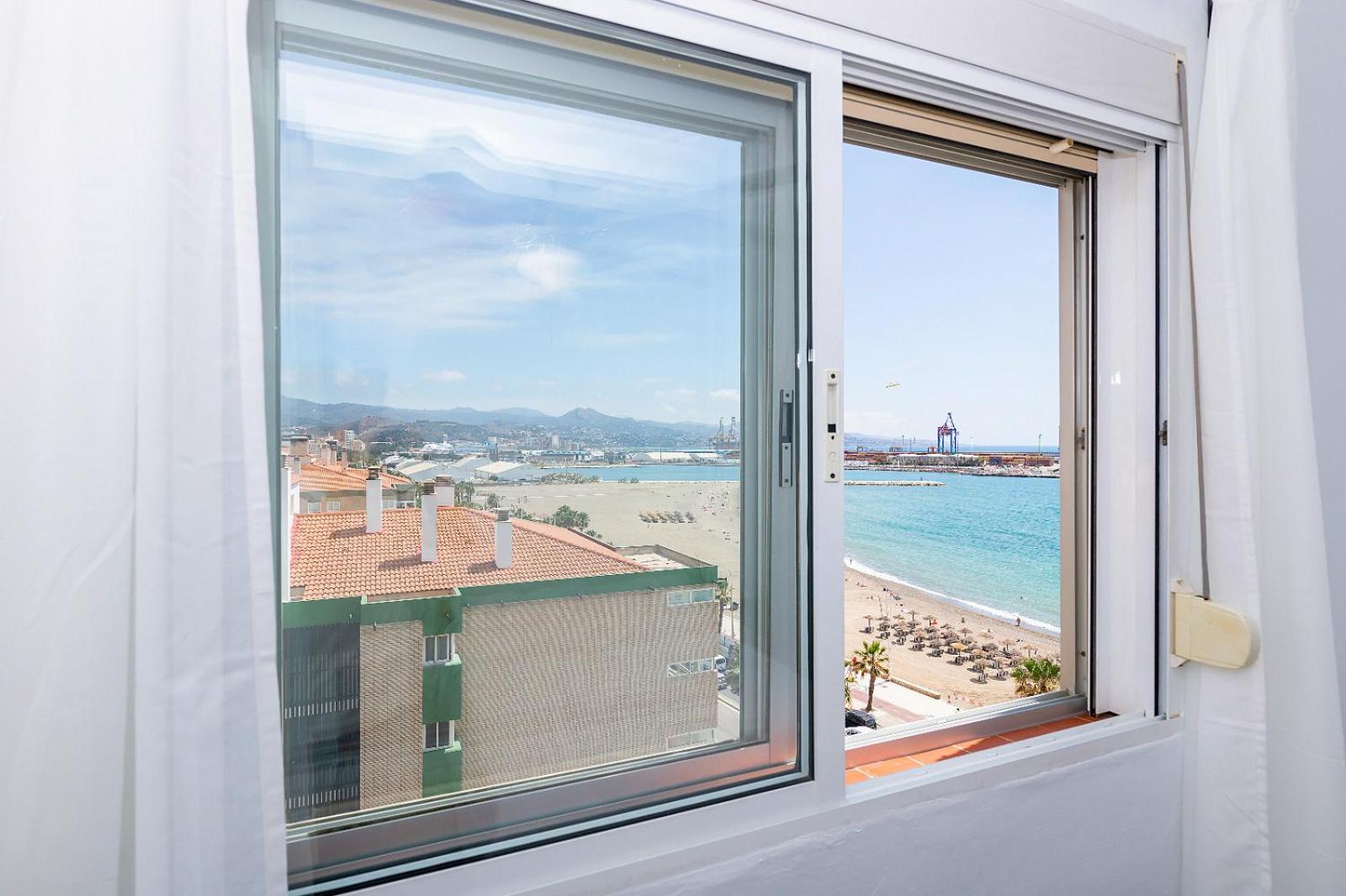 Impresionante Vista Al Mar - Elegante Apartamento Málaga Eksteriør billede