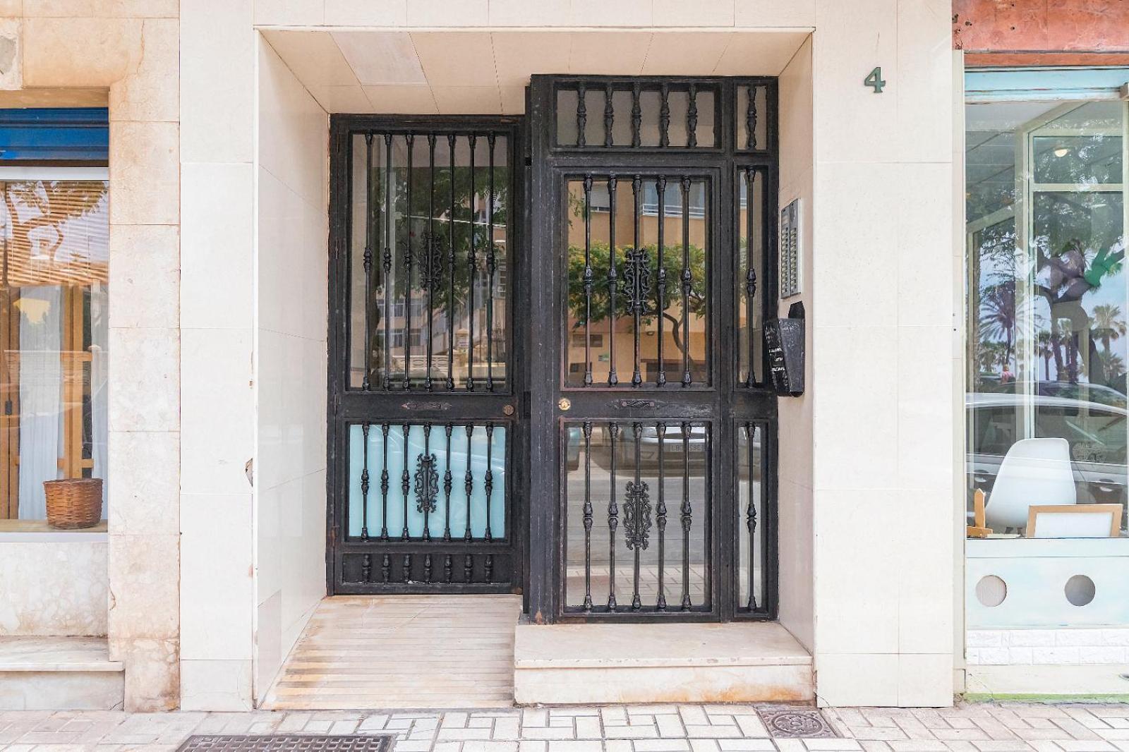 Impresionante Vista Al Mar - Elegante Apartamento Málaga Eksteriør billede
