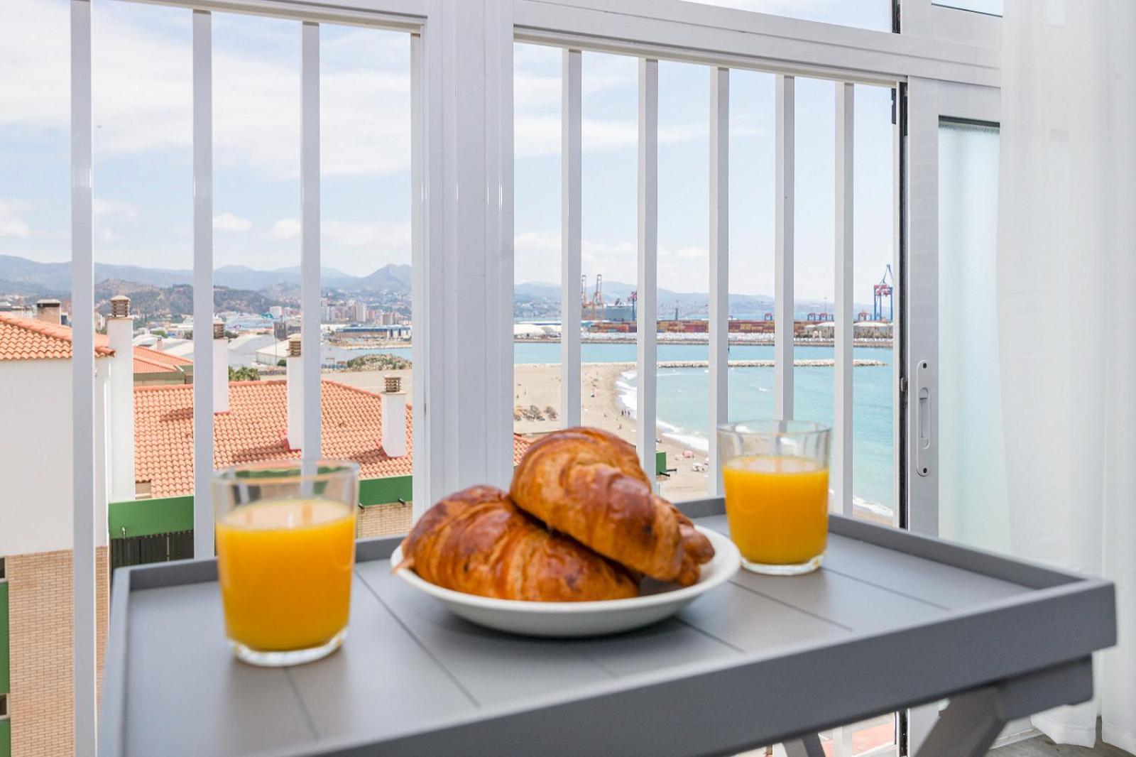 Impresionante Vista Al Mar - Elegante Apartamento Málaga Eksteriør billede